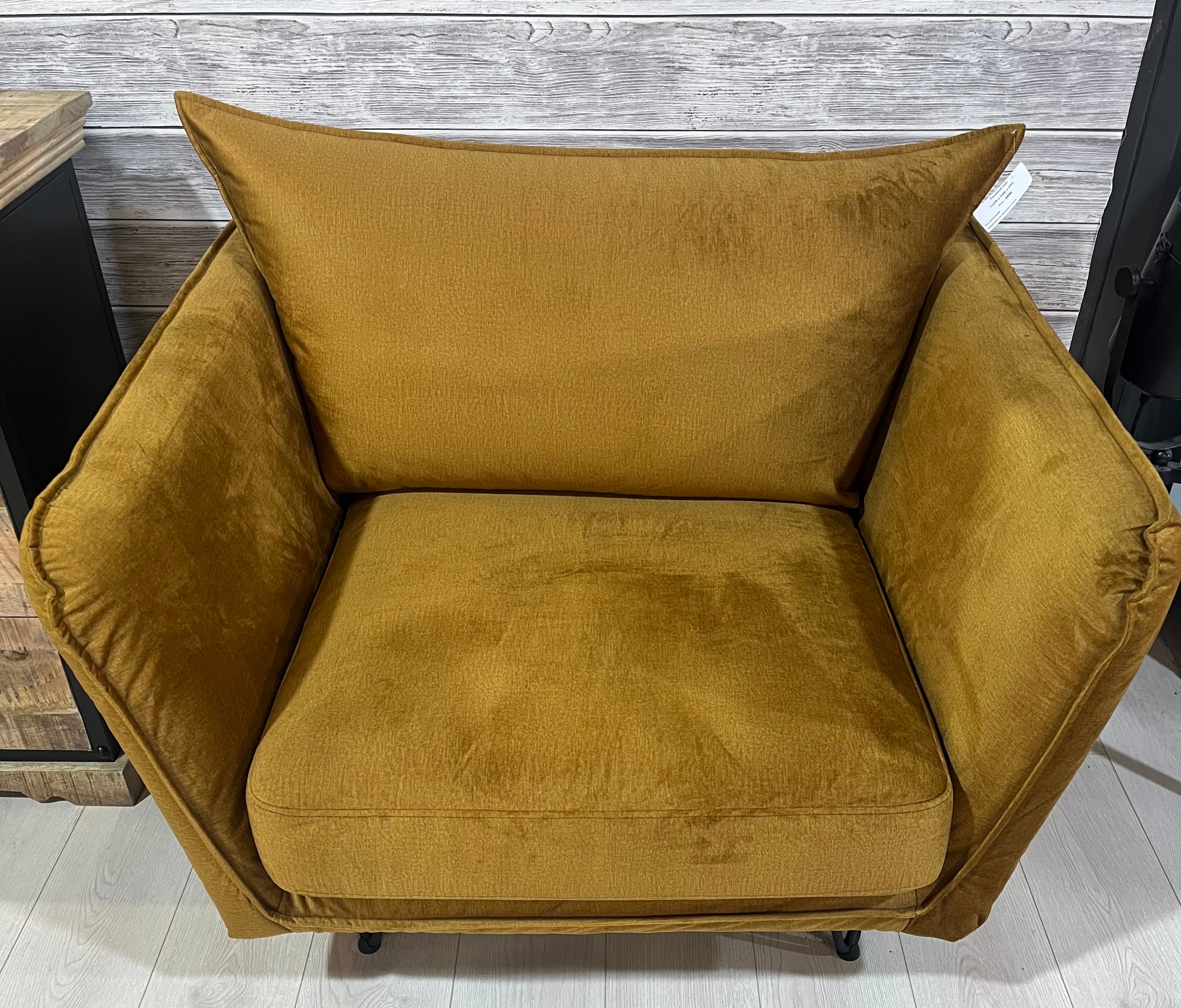 Fauteuil Ocre HASTING